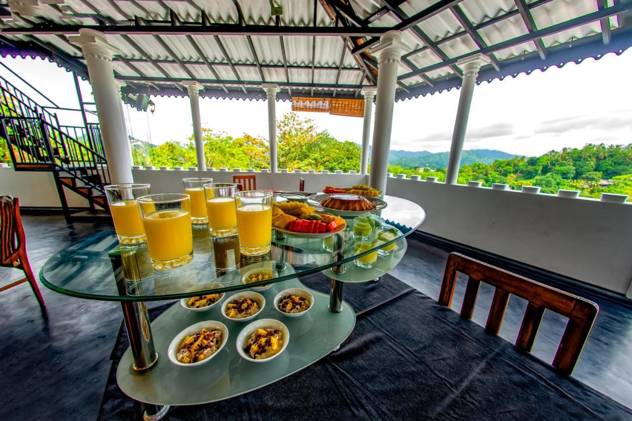 Hotel The Castle By Don Louis Kandy Esterno foto